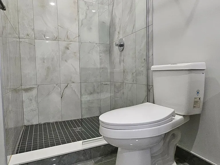 61 Parent Ave #S06 — Photo 9