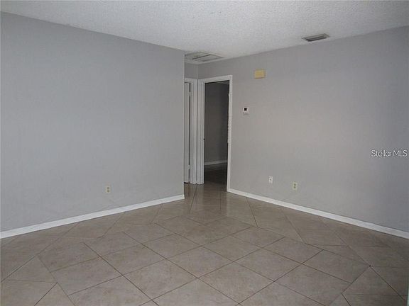2nd image of 3131 Bloomingdale Villas Ct #3133