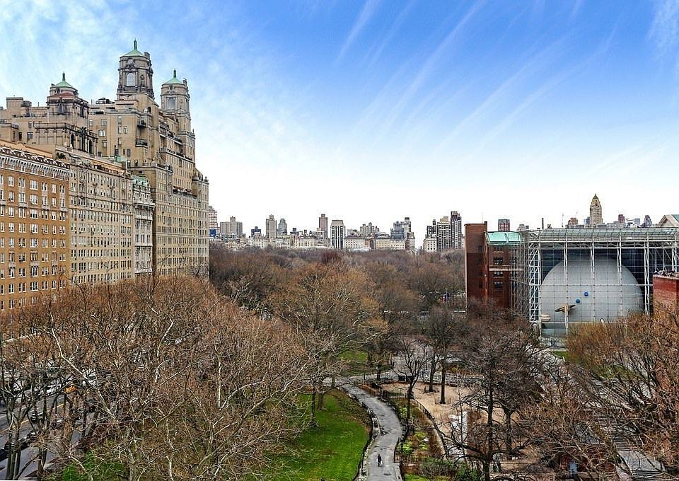 1st image of 418 Columbus Ave #9D