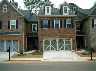 11135 Blackbird Ln, Alpharetta, GA 30022