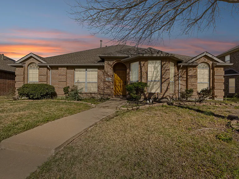 3509 Manor Dr — Photo 1