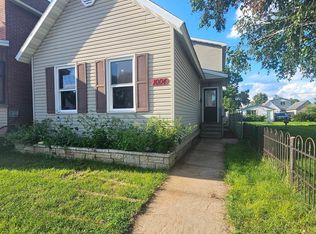 1004 E 9th St, Winona, MN 55987
