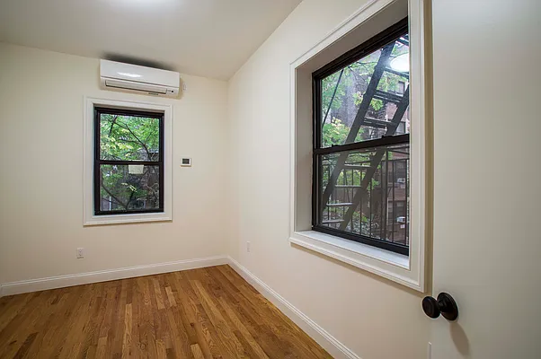 Rented by Cast Iron Real Estate | media 23