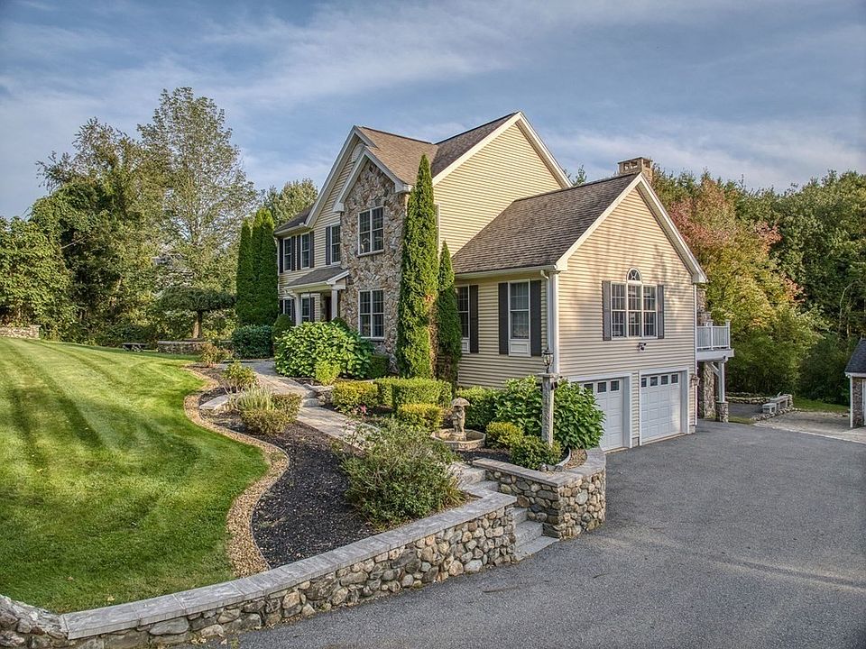 110 North St, Methuen, MA 01844 Zillow