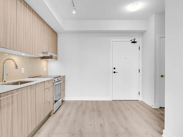 430 Square One Dr #3502 — Photo 11