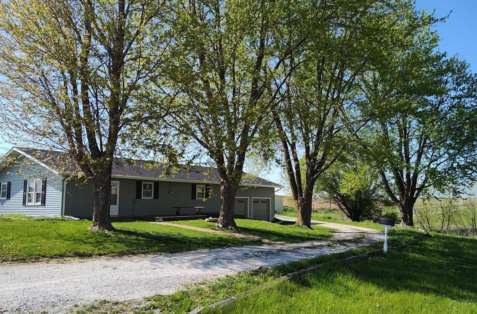 1702 County Rd, Carthage, IL 62321 MLS CA1022465 Zillow