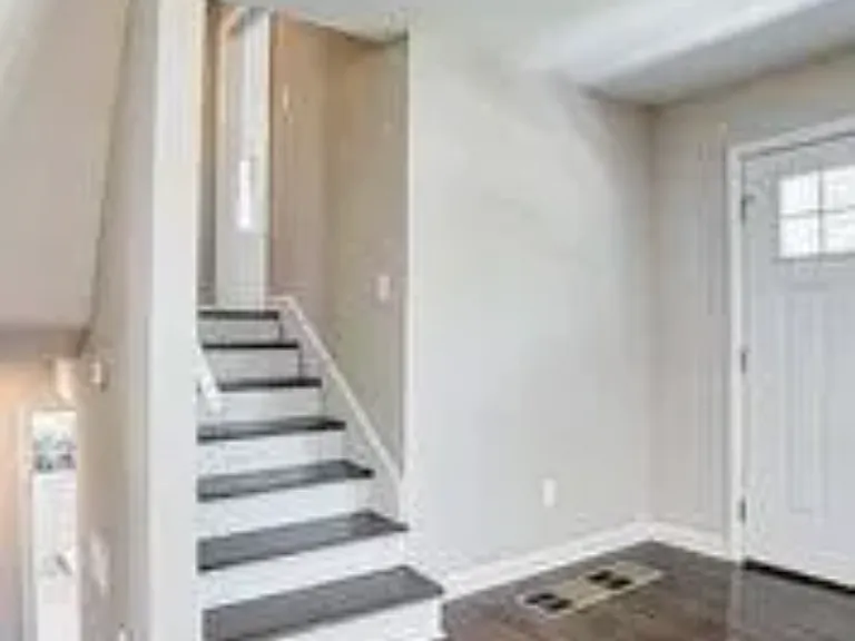 Shamrock Dr — Photo 12