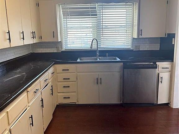 5th image of 1335 N 9th St