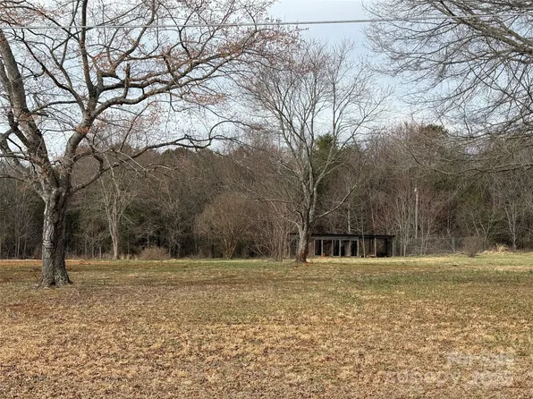 4213 & 4177 Deal Rd, Claremont, NC 28610