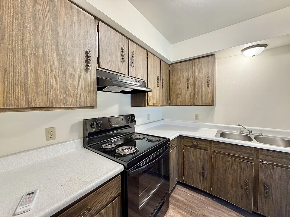 313 Higgins Dr