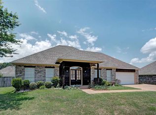 108 Apache Ct, Clinton, MS 39056
