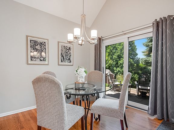 5th image of 21722 Higley Ln