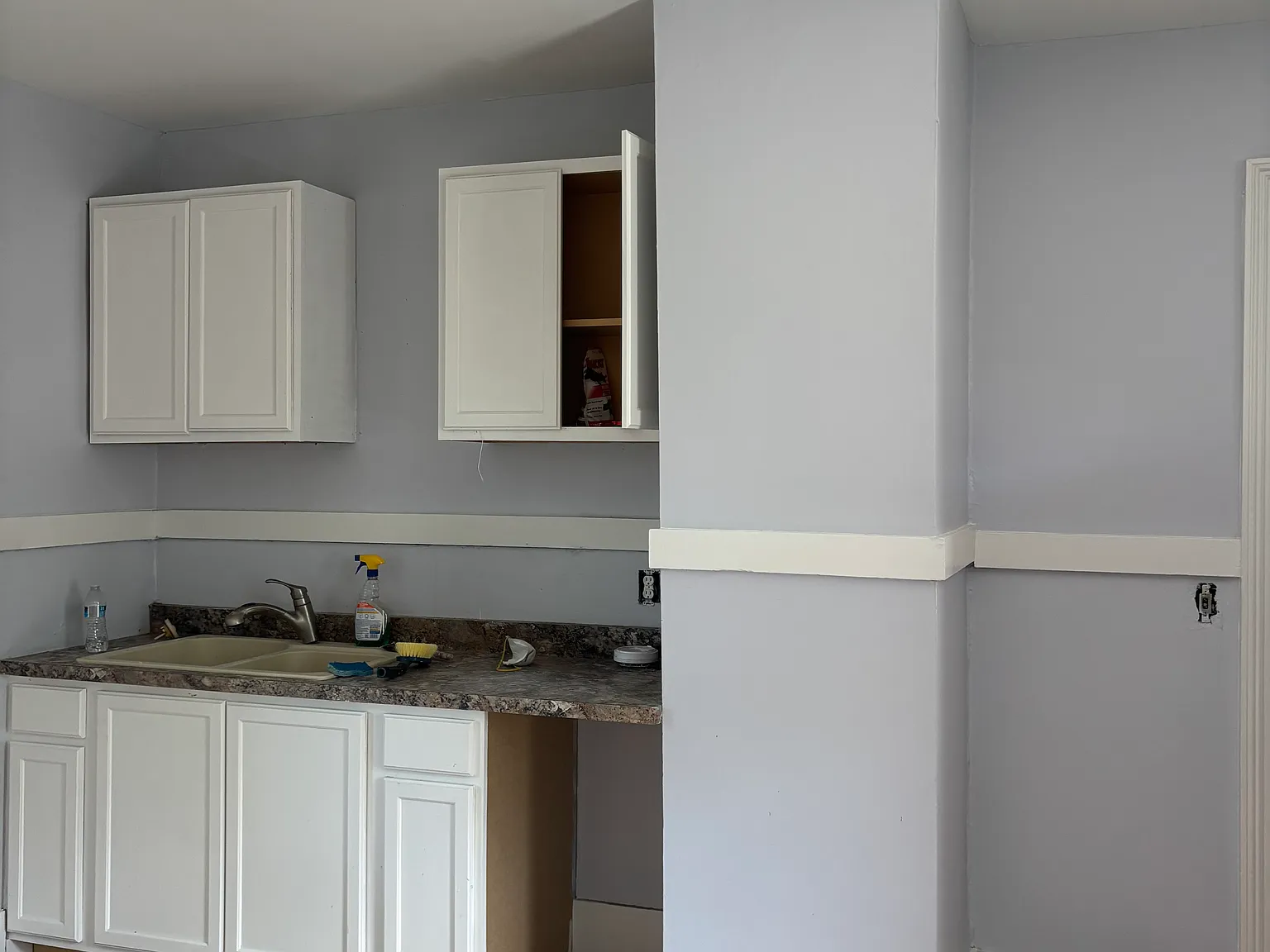 3 bed, 2426 sqft, $1,450 — Photo 2