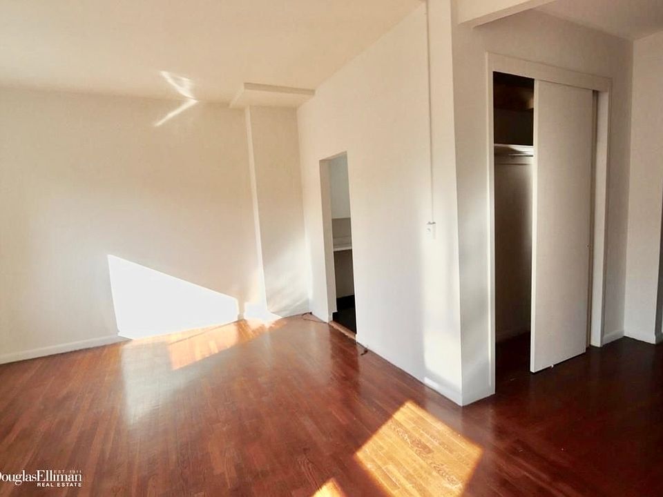 2nd image of 221 E 33rd St APT 4D