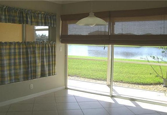 Home For Sale In Briar Bay