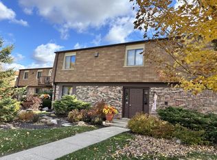 1123 Marcia Ave APT 101, West Bend, WI 53090