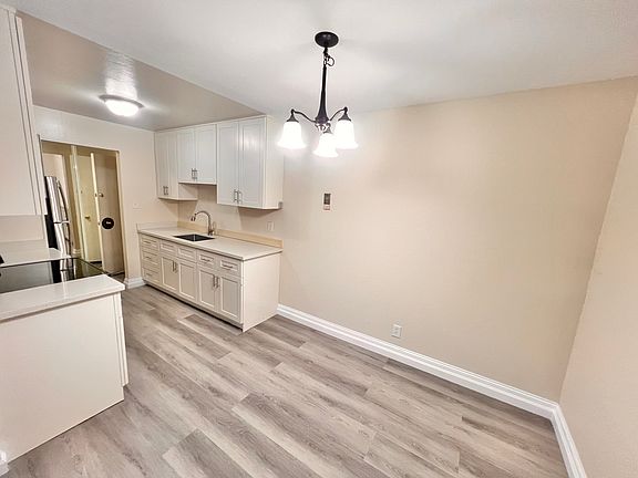 4th image of 610 Masonic Way APT 2