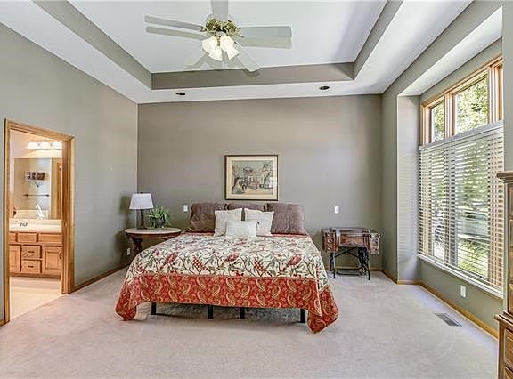 5th image of 2613 SE Nottingham Dr