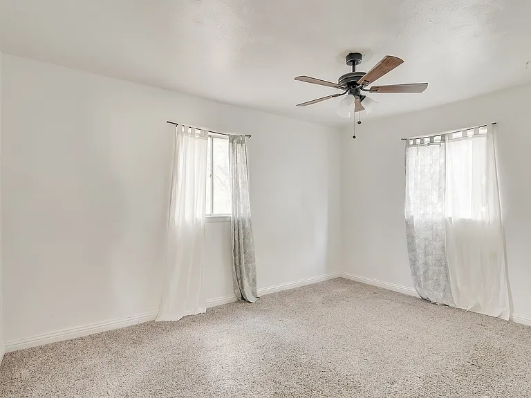 344 NW Renfro St — Photo 3