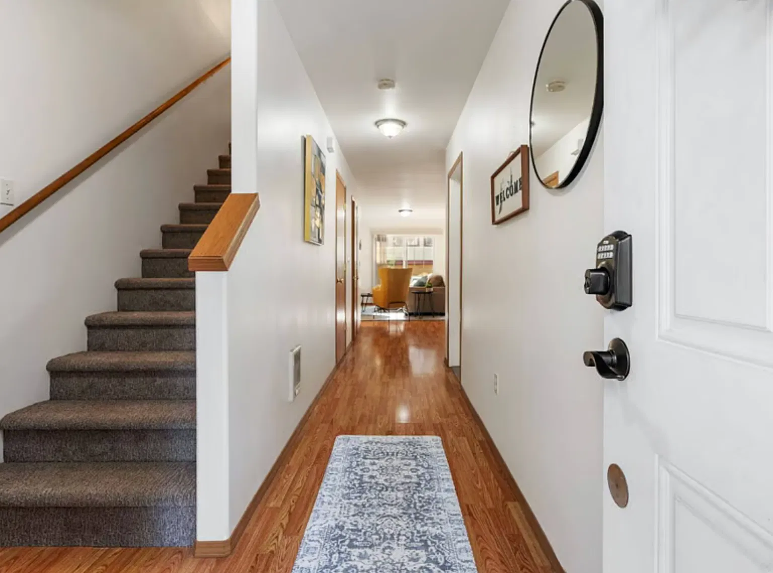 3 bed, 2.5 bath, 1658 sqft, $2,500 — Photo 2