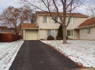 1110 Brunswick Ln, Aurora, IL 60504