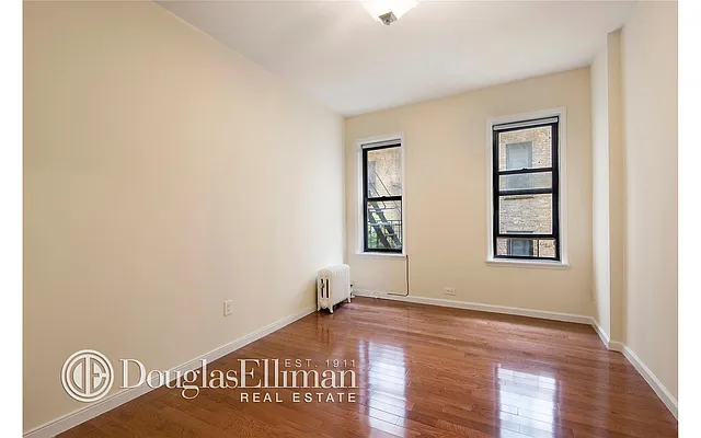 Rented by Douglas Elliman | media 14