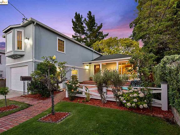 3rd image of 568 Fortuna Ave