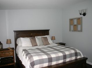 2327 Greenview Dr SW, Wyoming, MI 49519