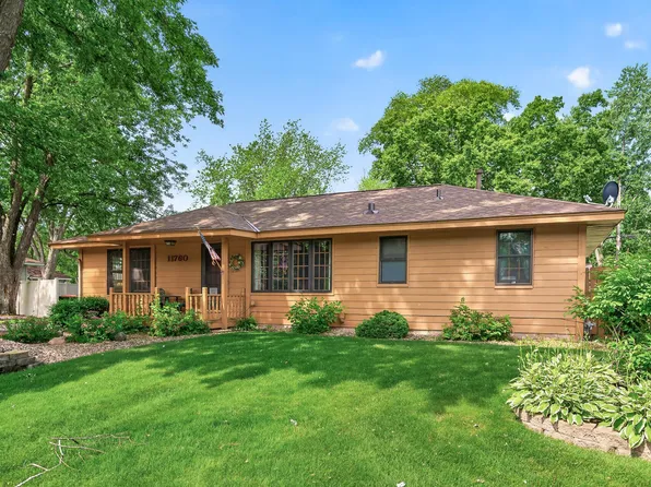11760 Sand Creek Dr NW, Coon Rapids, MN 55448