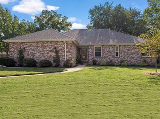 5616 S Dollison Ave, Springfield, MO 65810