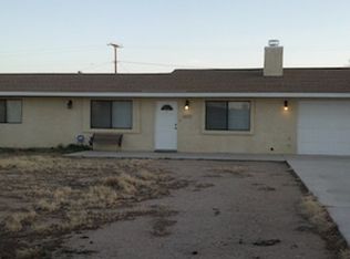 14573 Manzano Rd, Victorville, CA 92392