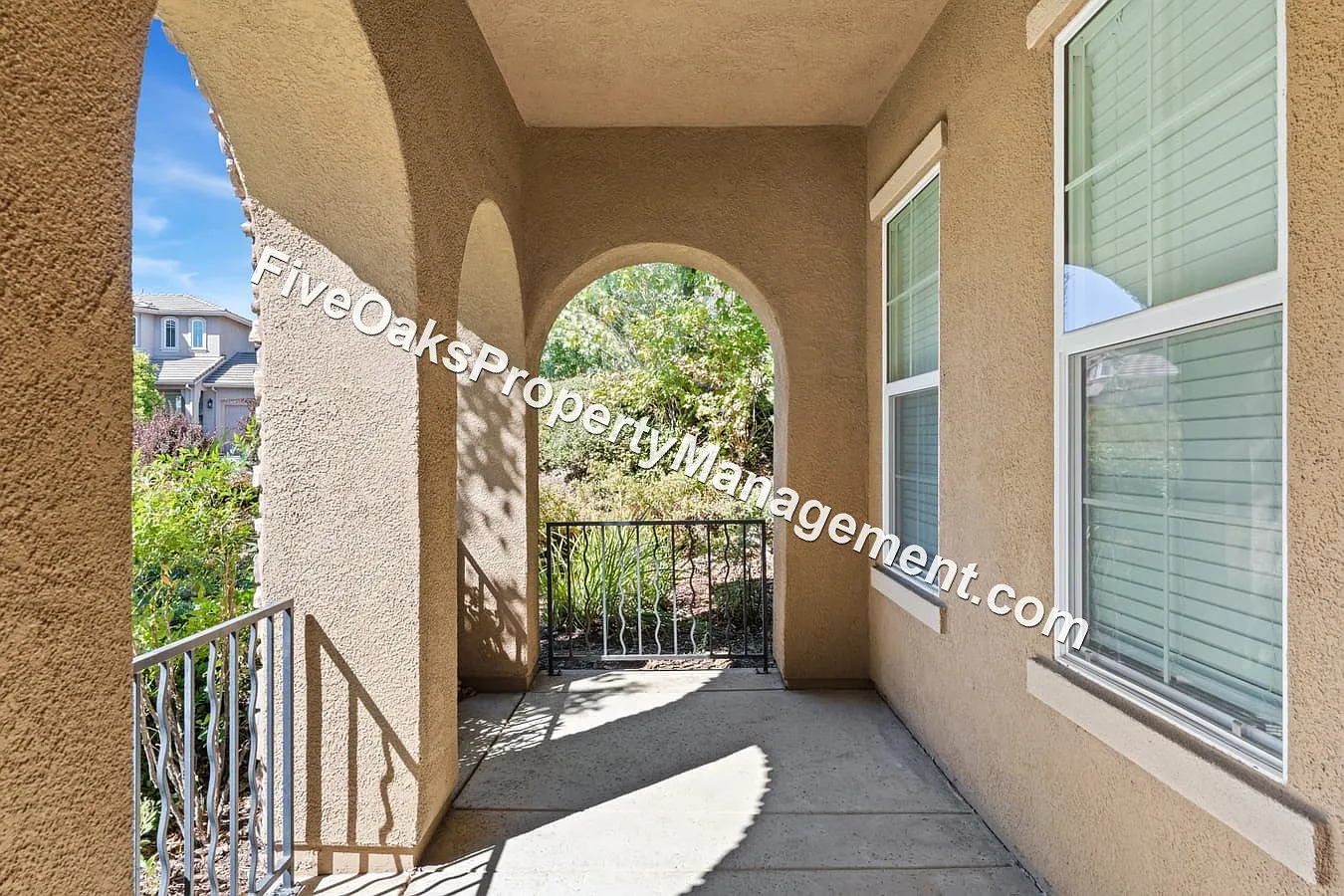 4 bed, 2741 sqft, $4,150 — Photo 3