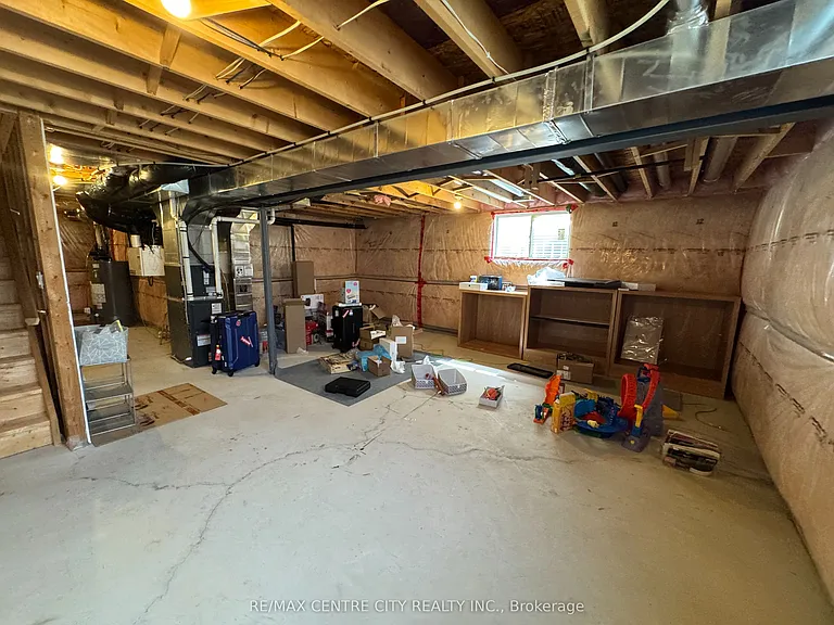 751 Freeport St — Photo 28