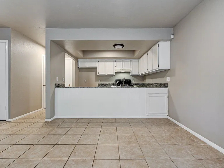 2221 NW 117th St — Photo 16