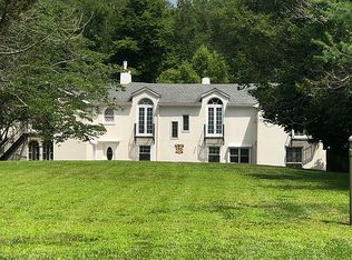 18 Morningside Ave, Acushnet, MA 02743