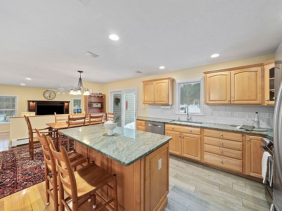 5th image of 86 Telegraph Hill Rd