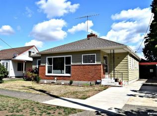 911 Hiatt St, Lebanon, OR 97355