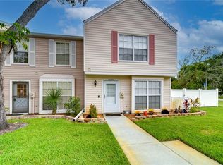 16335 Rambling Vine Dr W, Tampa, FL 33624