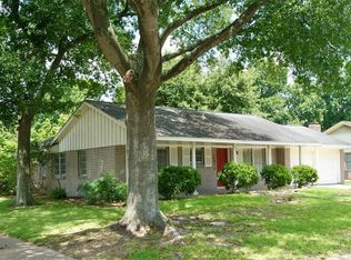 10910 Oasis Dr, Houston, TX 77096