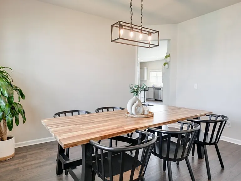 935 Hay Meadow Dr — Photo 8