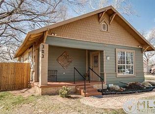 303 N Main St, Aubrey, TX 76227