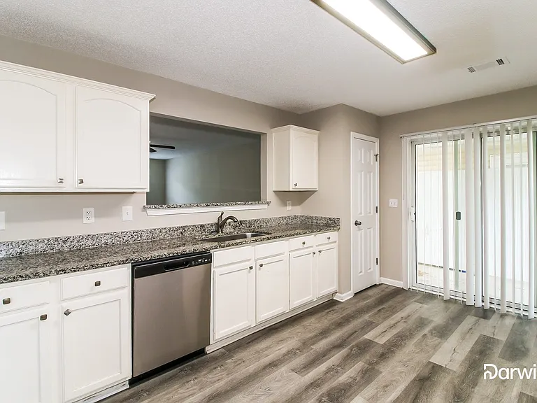 6285 Hickory Lane Cir — Photo 5