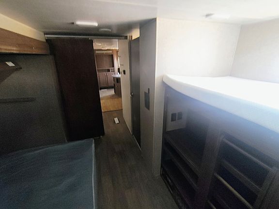 5th image of 907 N Roy Orbison Dr #Wa2
