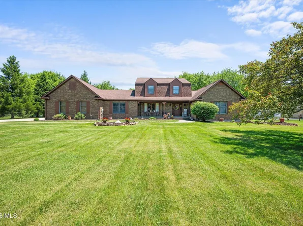 1453 S Wynn Rd, Oregon, OH 43616