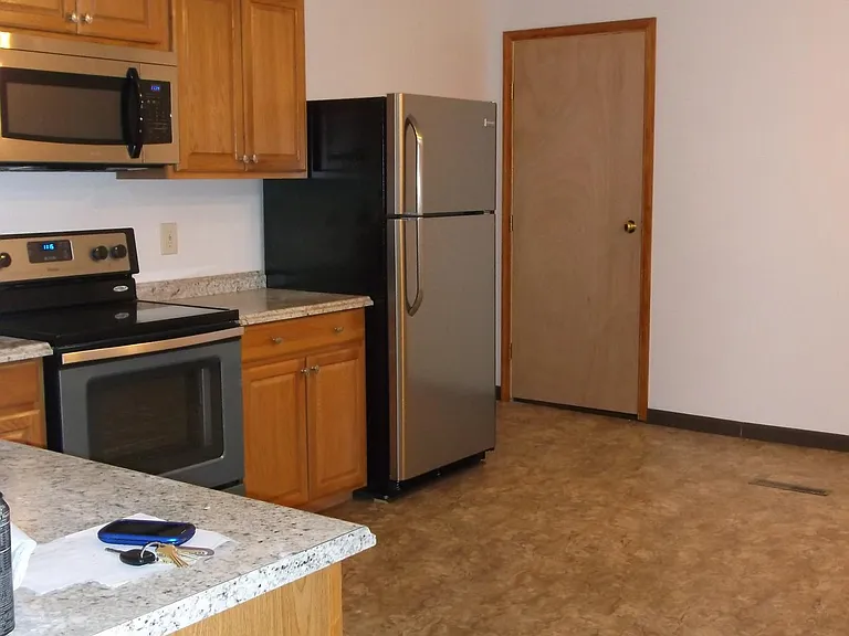 351 Pine St #104 — Photo 2