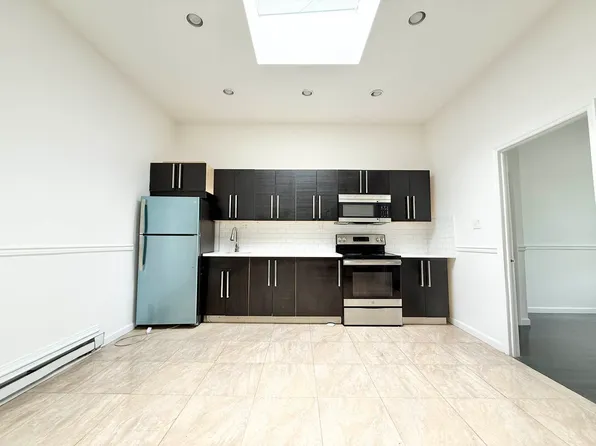 1675 Nostrand Avenue image 1 of 11
