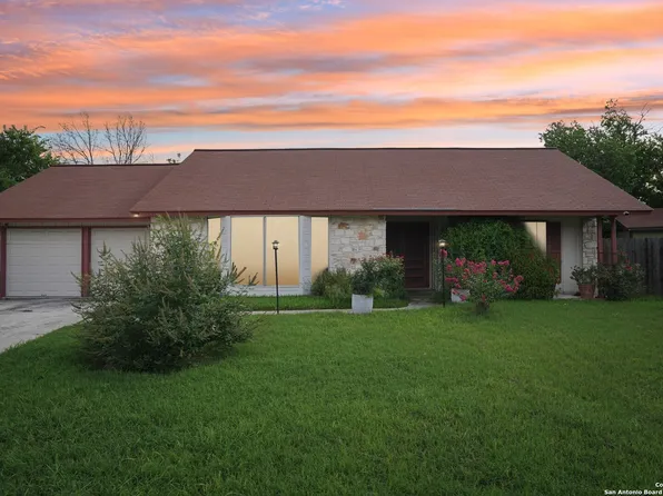 6727 shady lake, San Antonio, TX 78244