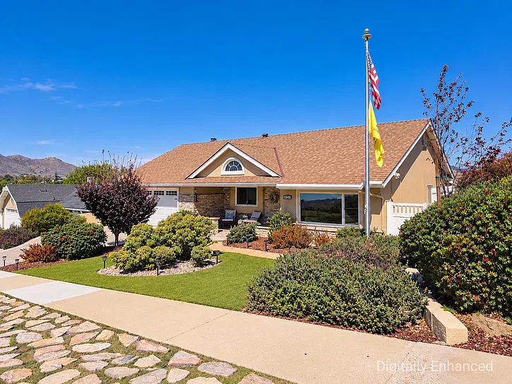 4 bed, 1883 sqft, $4,700 — Photo 2