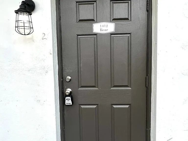 1412 SW 41st Ave #1 — Photo 14