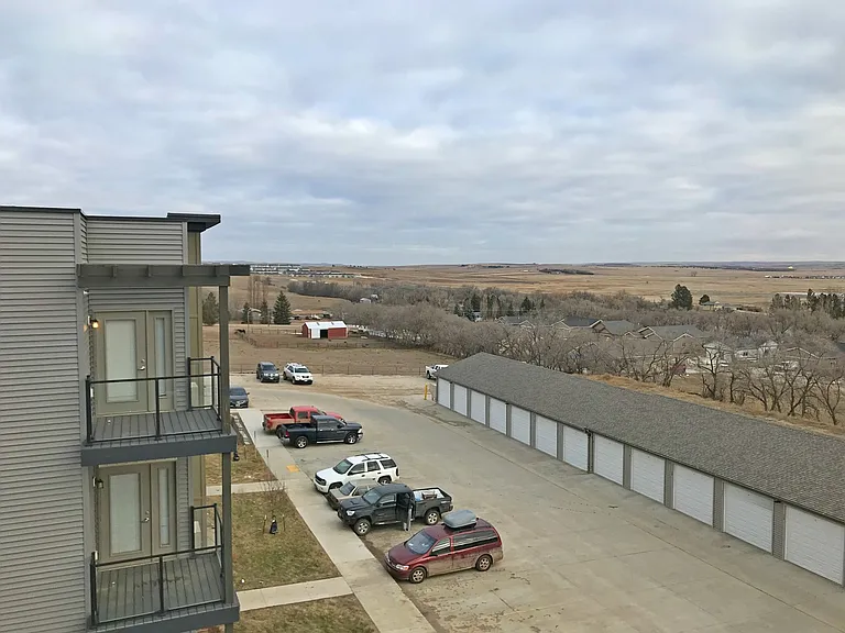 1406 N Main St — Photo 12